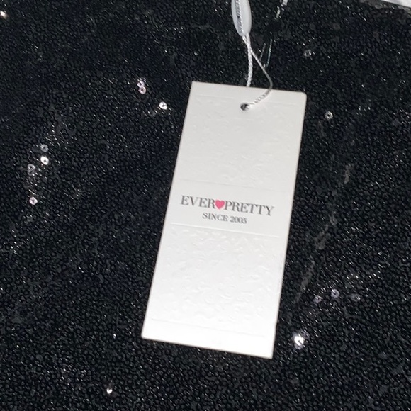 Beautiful sequin long Dress - Picture 6 of 9